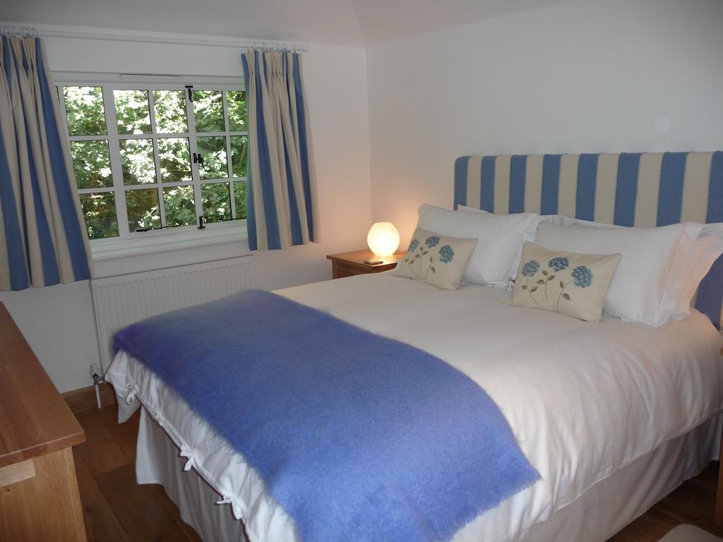 The Apartment At Hillside Lodge Broadway  Room photo